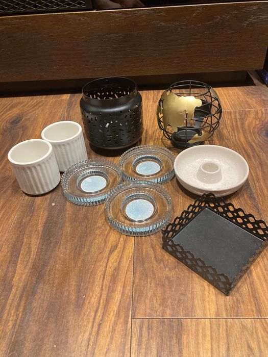 Zestaw świeczniki doniczki serwetnik