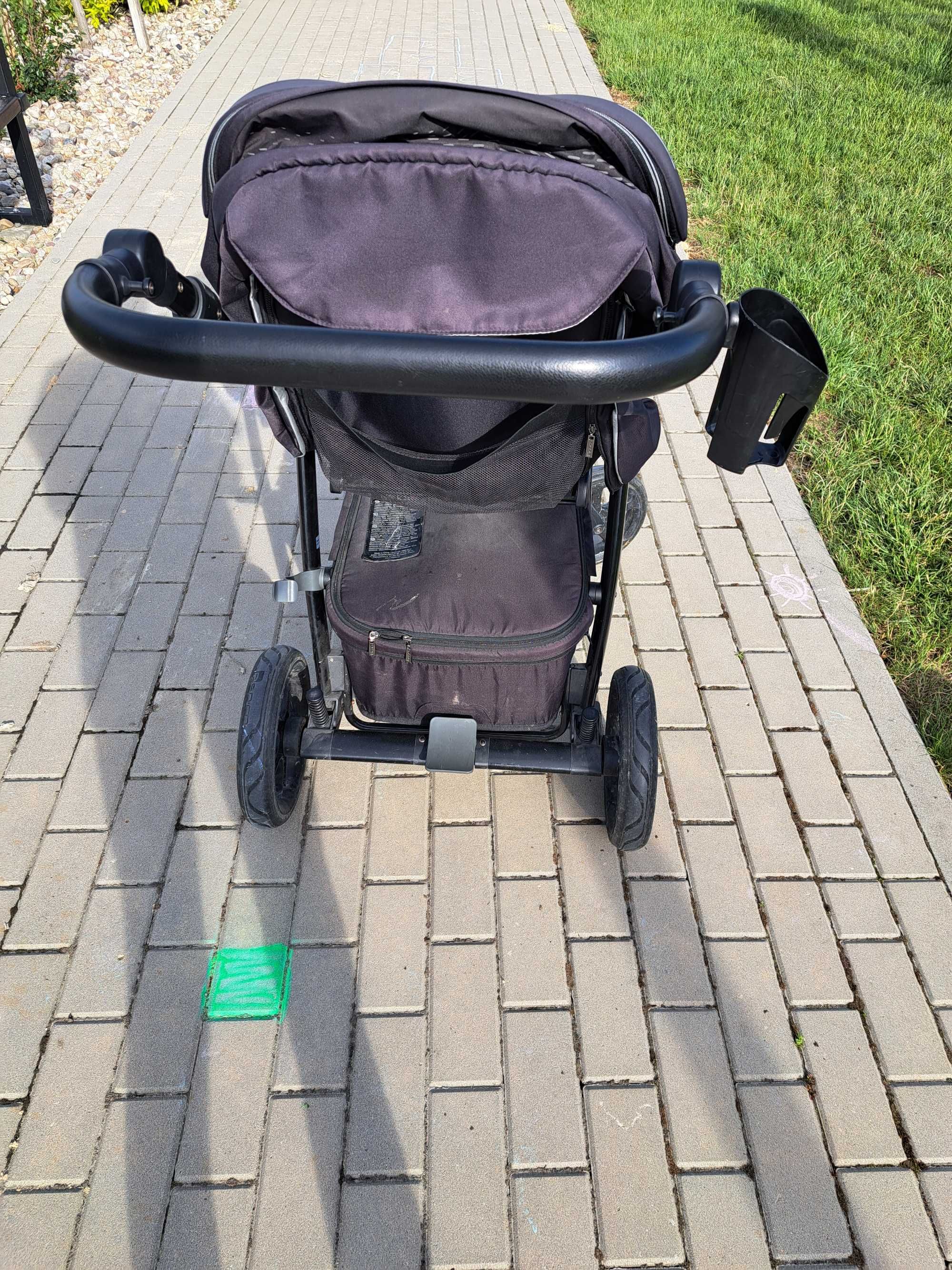 Sprzedam wózek dzieciecy 2 w 1 wraz z adapterami do nosidła