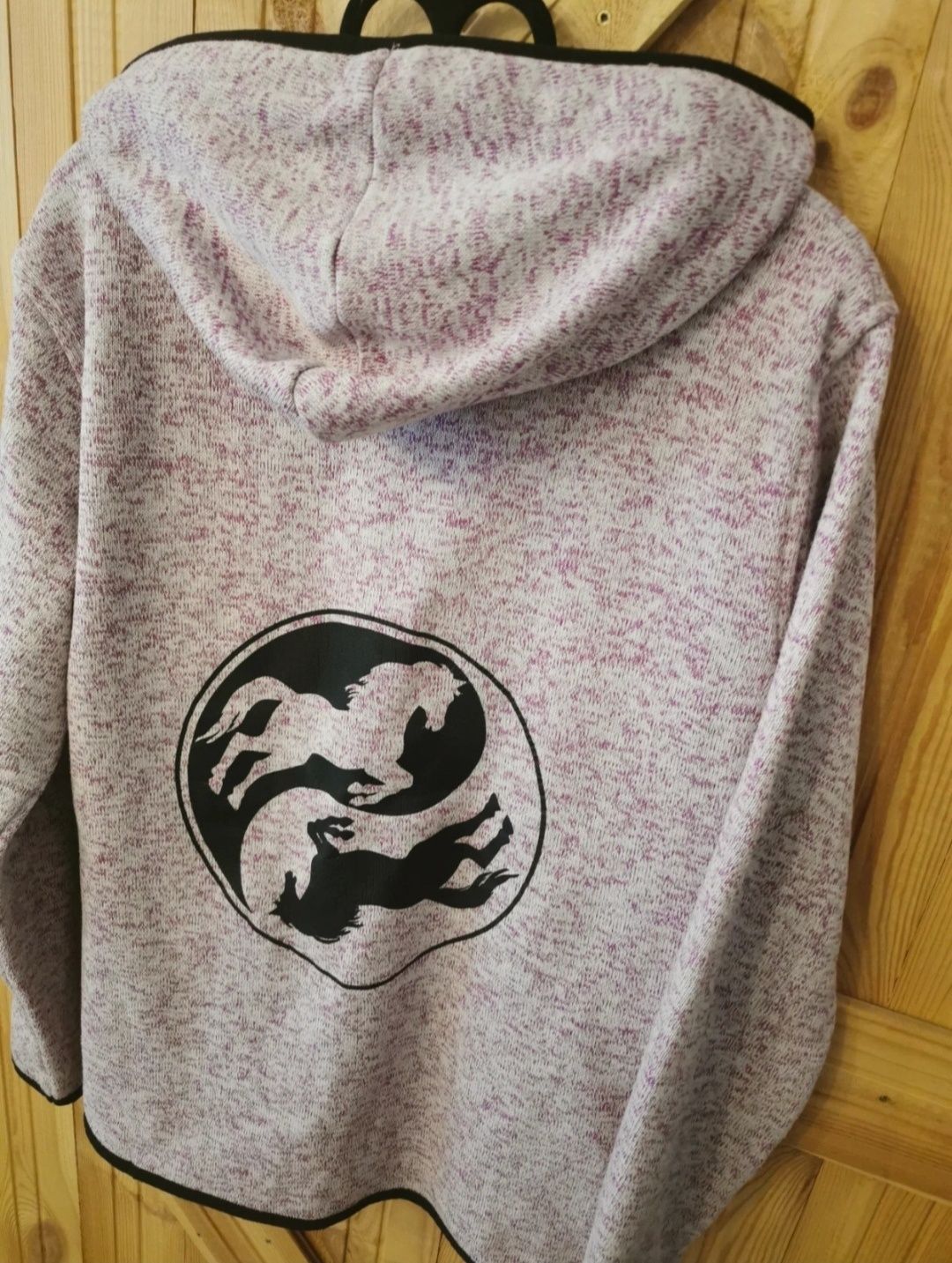 Bluza z kapturem dla miłośniczki koni