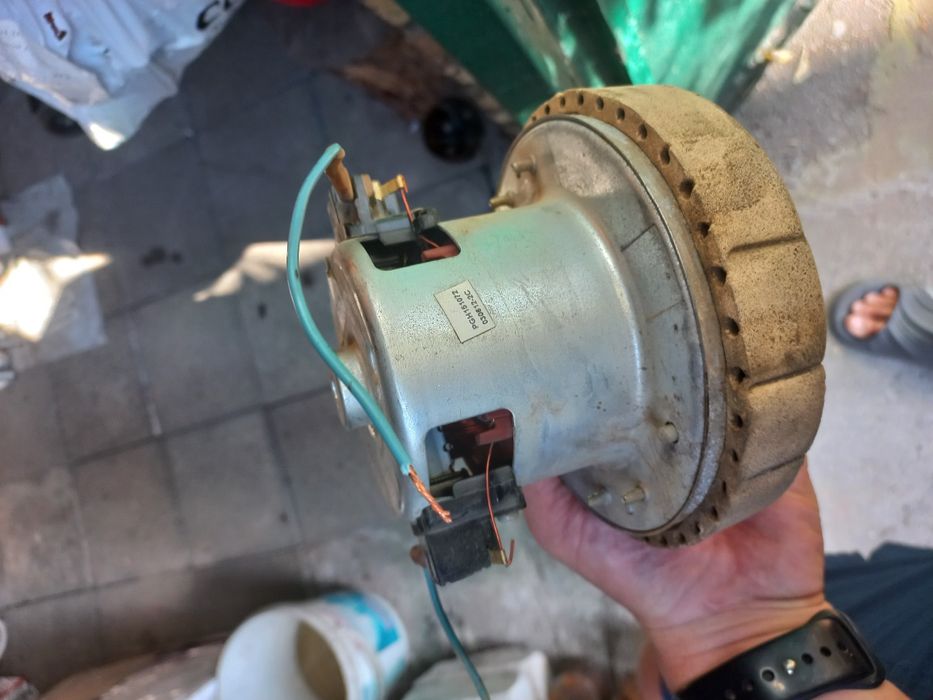 Двигатель от пылесоса