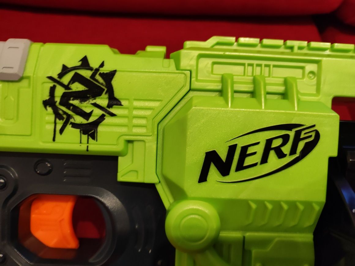 Nerf Dominator zombie strike