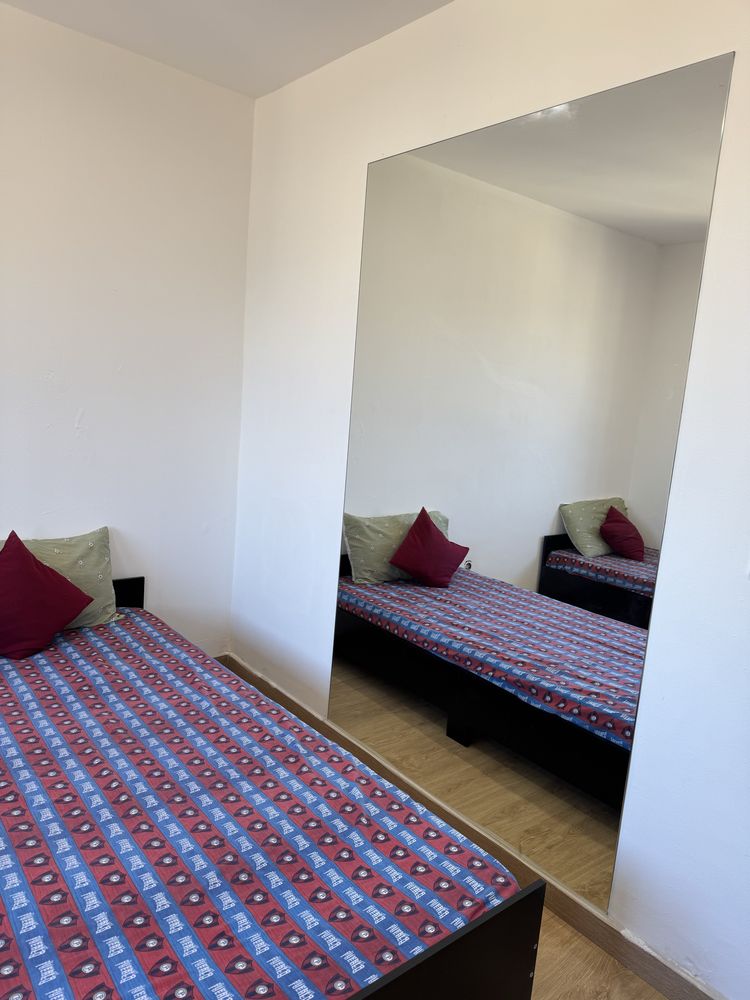 Quarto Para Arrendar Em Vila Nova De Gaia