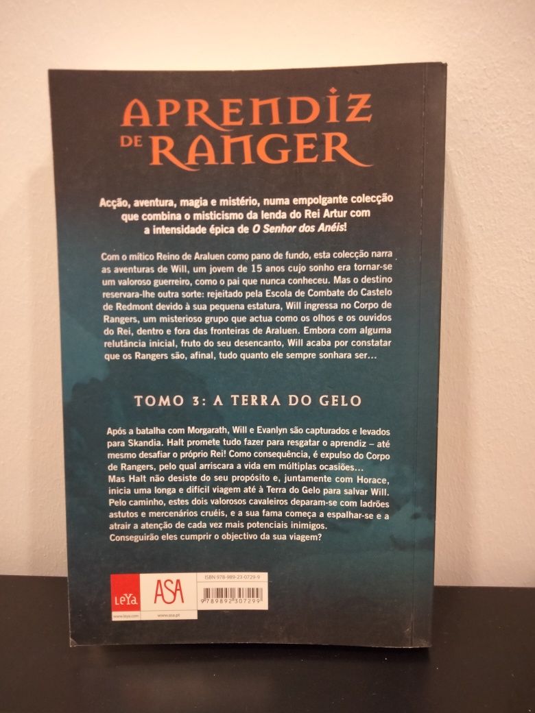 Livro - "Aprendiz de Ranger - A Terra do Gelo"