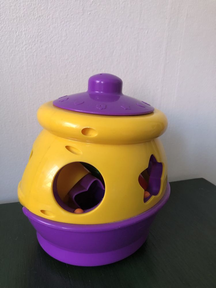 Grający Garnuszek Fisher Price Garnek dla dzieci