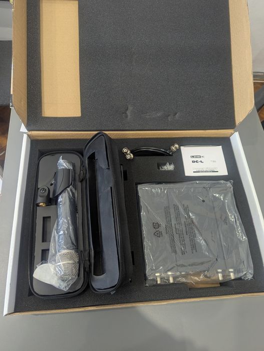 цифрова бездротова мікрофонна система Line 6 XD-V75, мікрофон цифровий