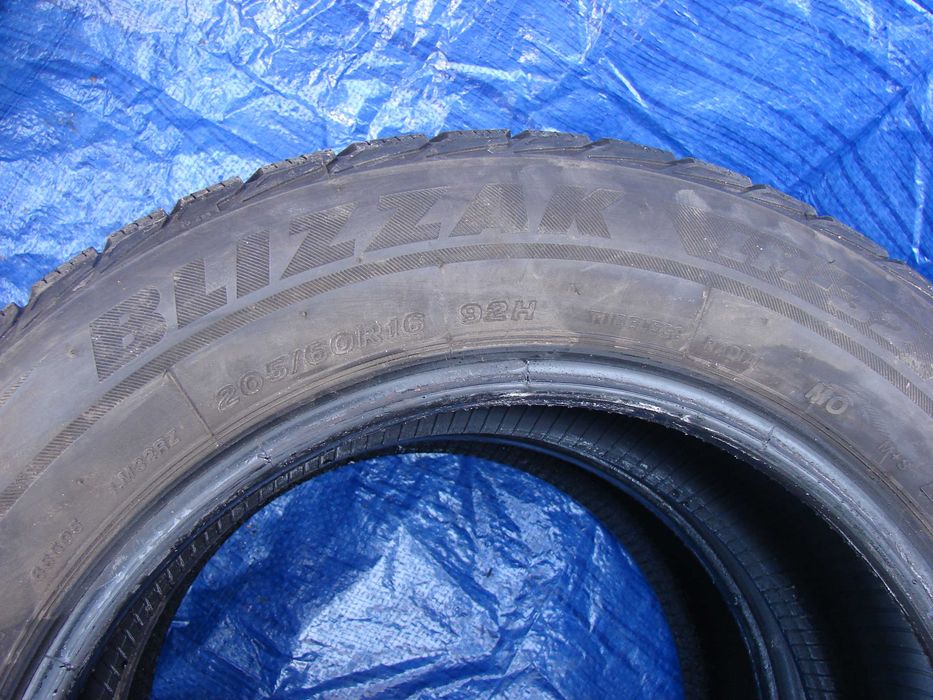 Bridgestone Blizak 205.60.16 Zima