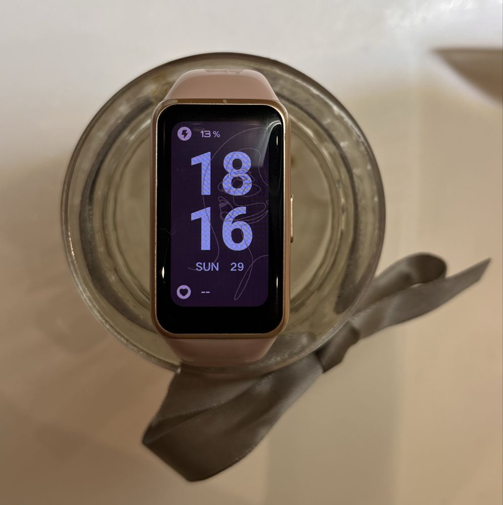 Smartband Huawei Band 6 - używany, stan bardzo dobry