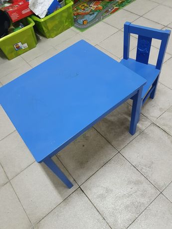 Mesa e cadeira de criança ikea