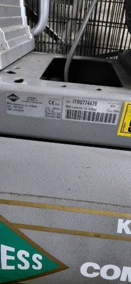Airpress kompresor dwutlokowy HK 700/300 sprężarka
