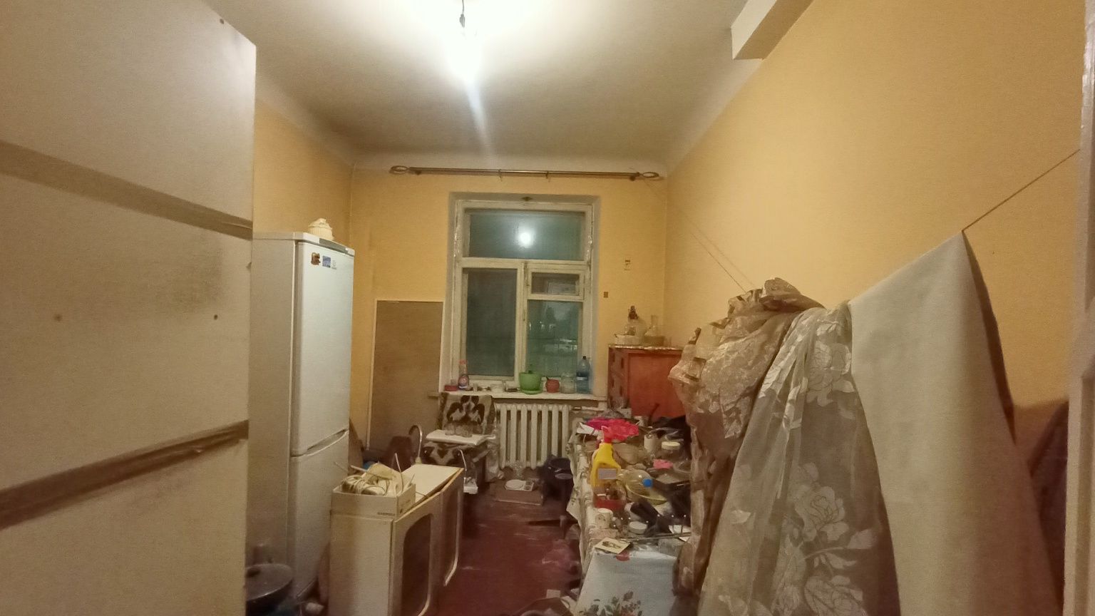 Продам 2 кімн. квартиру в центрі 17 кварталу