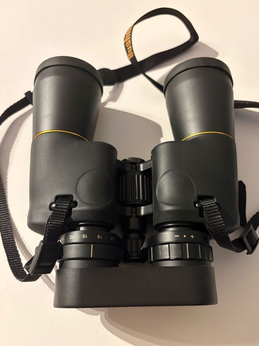 Lornetka Bushnell Legacy 10–22x50 WP NOWA