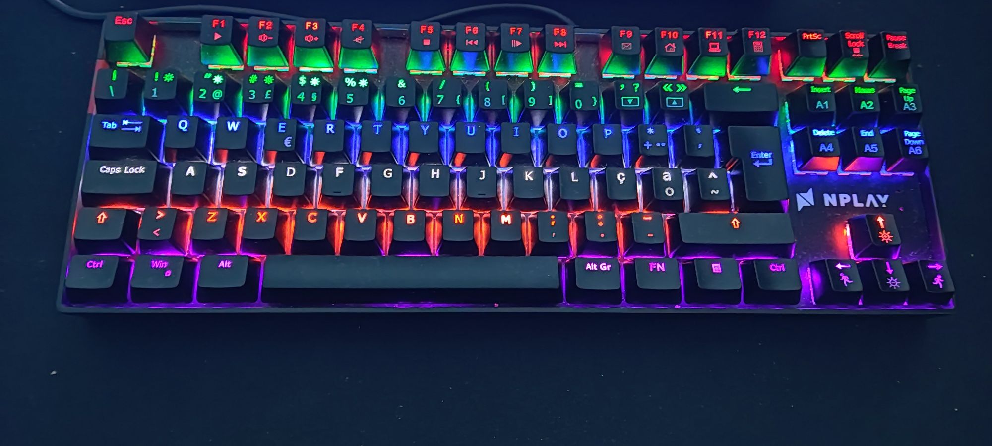 Teclado mecânico Rgb Nplay conquer 1.0 switch azul