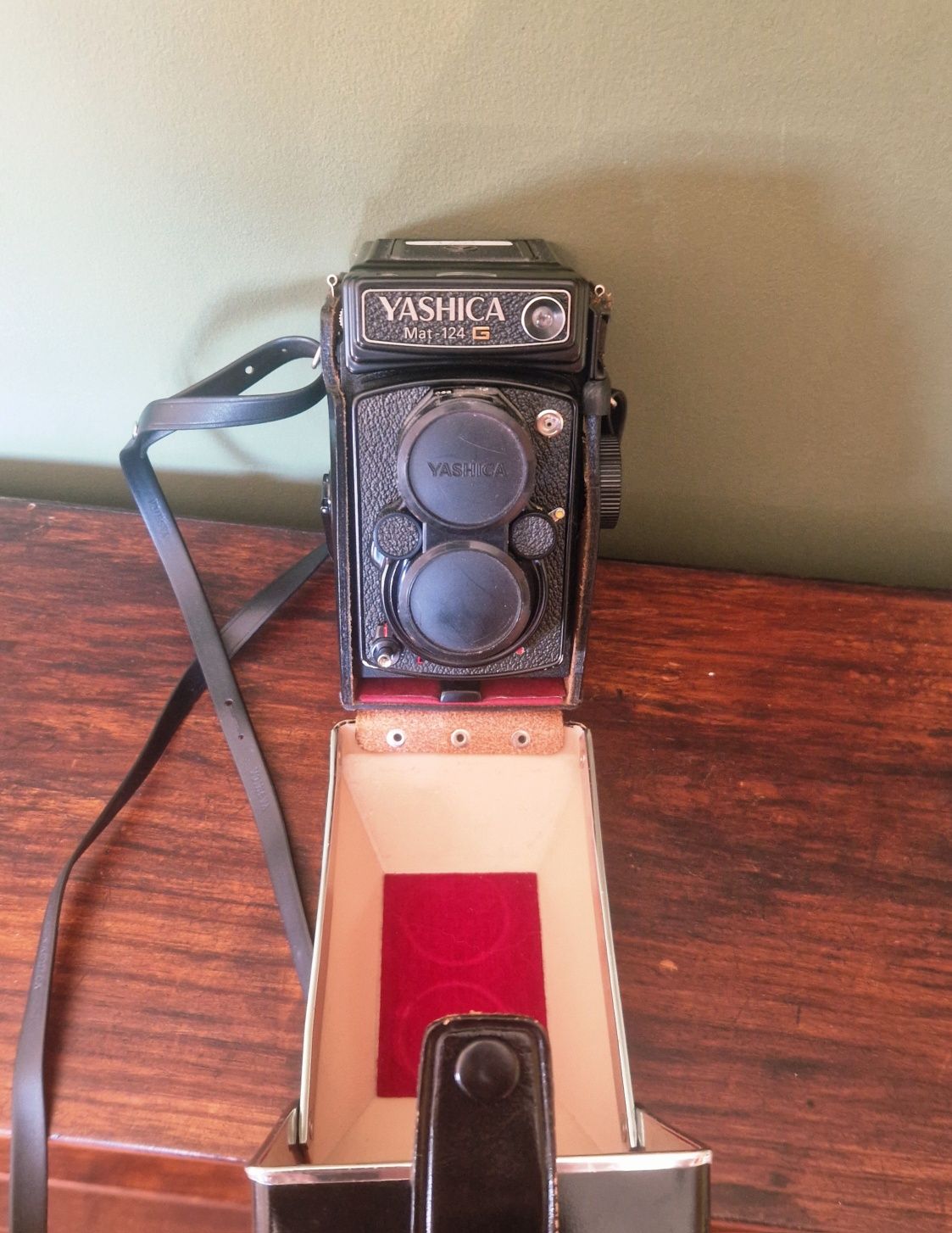 Yashica 124 Mat G