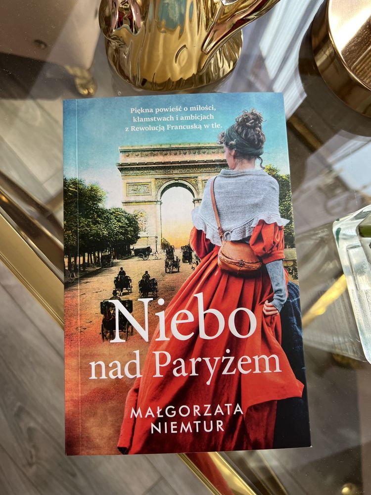 Książka „Niebo nad Paryżem” Małgorzata Niemtur