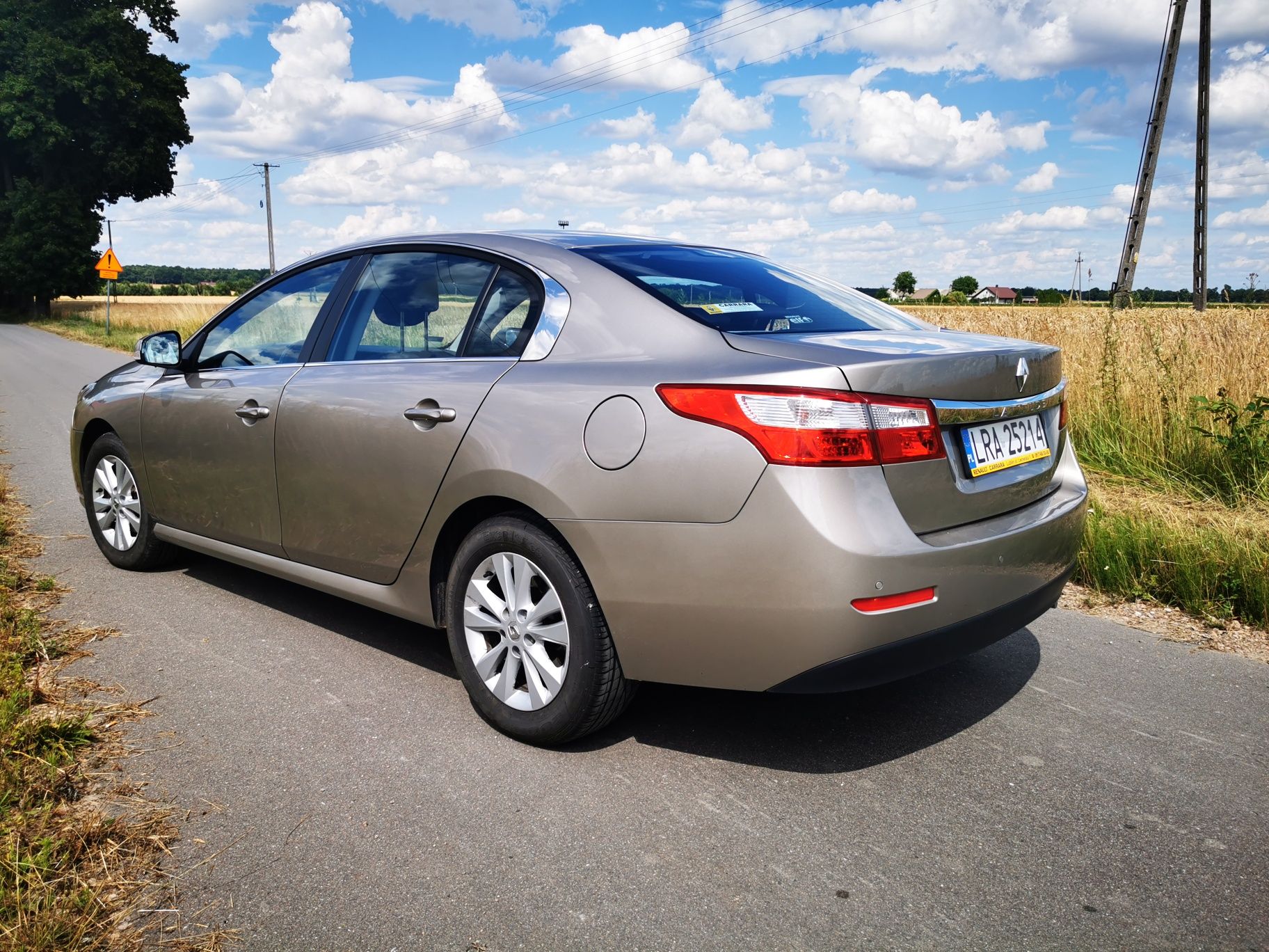 Renault Latitude Diesel 2013 rok