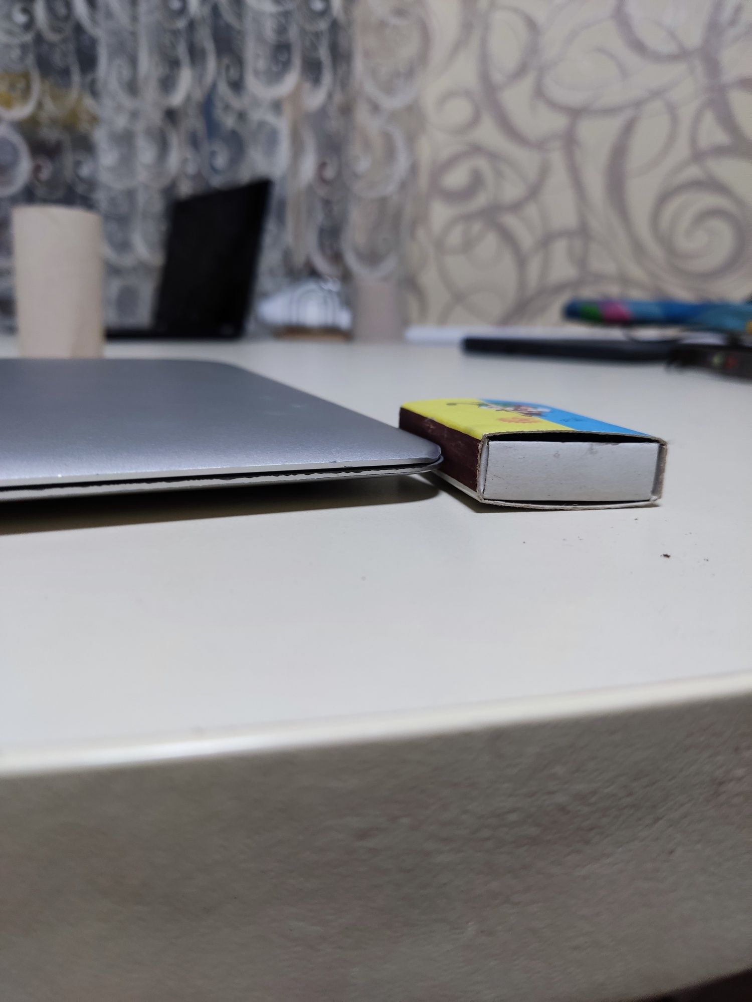 MacBook Air 11,6", 2014