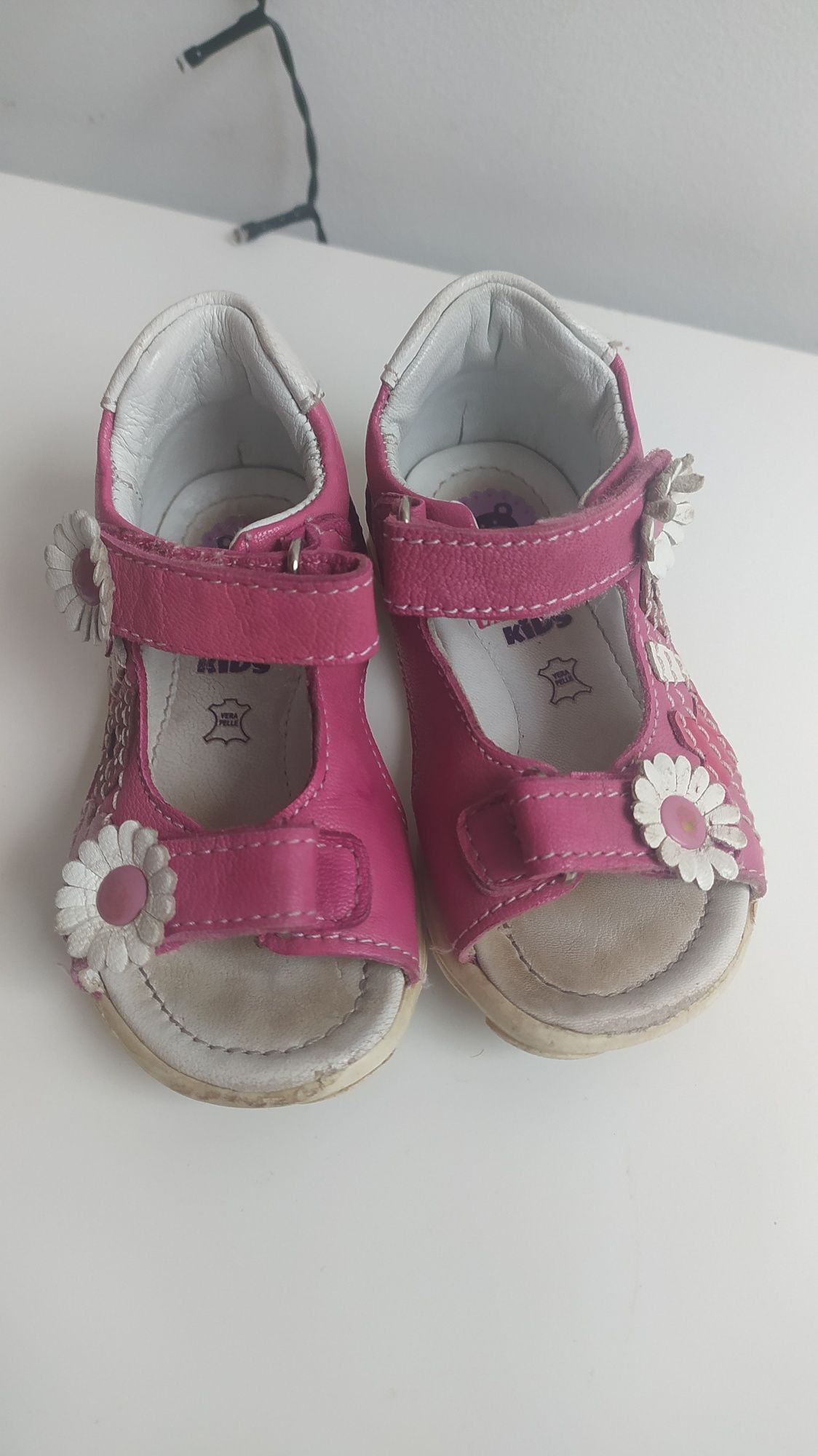 Różowe skórzane sandałki Lasocki 20 dla dziewczynki