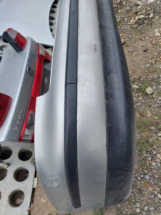 Tylna klapa seat Toledo II 2003r LS7N srebrny