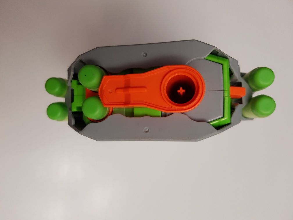 Pistolet Nerf z kaburą
