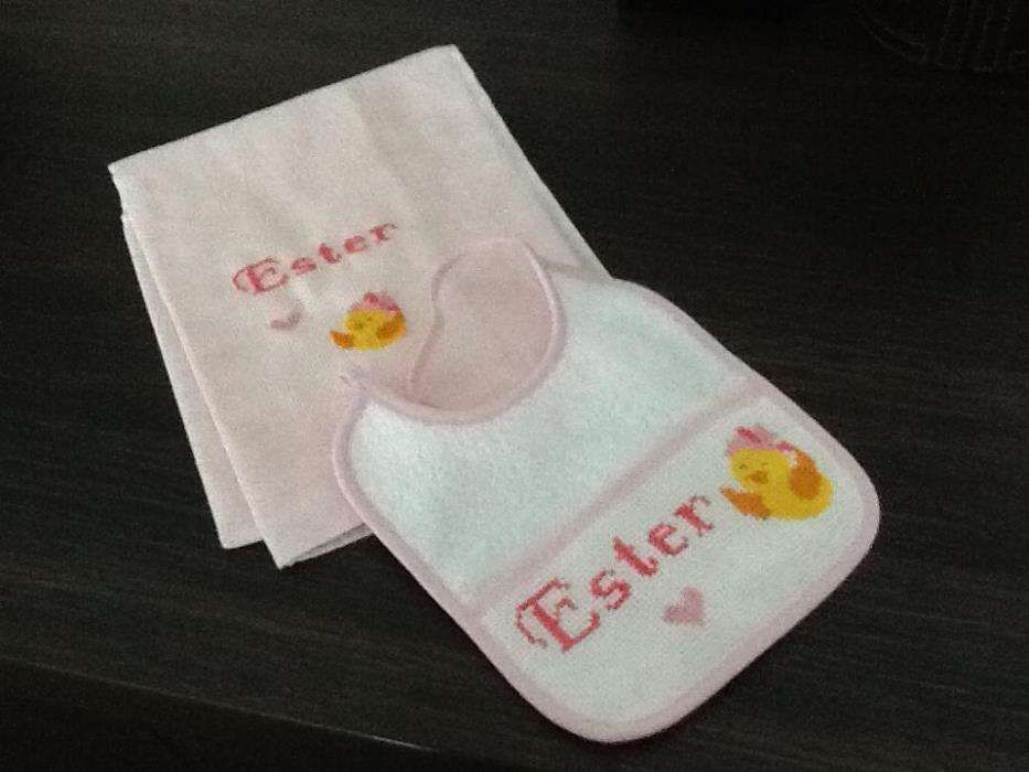 Conjuntos Babete e Fralda para Bebé-Bordados à mão