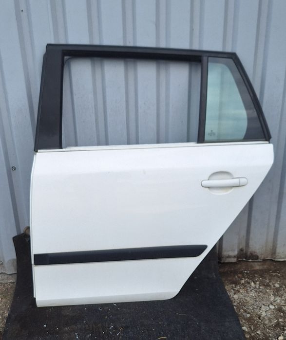 Продам двері до skoda fabia.2 Фабіа 2