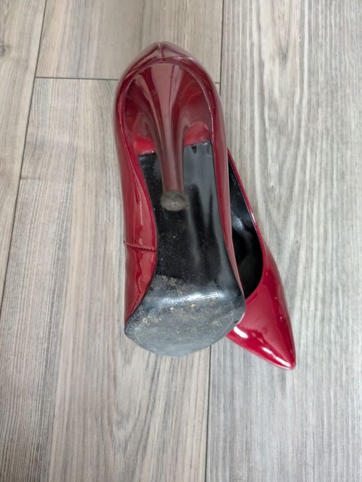 Sprzedam szpilki Lasocki