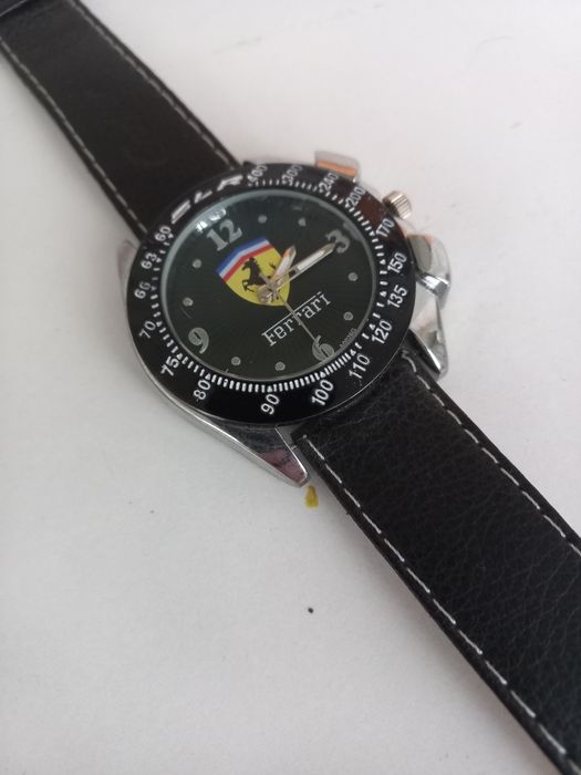 Новые часы Ferrari