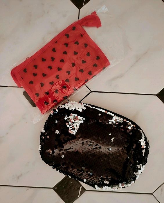 Nowe dwie kosmetyczki serca cekiny