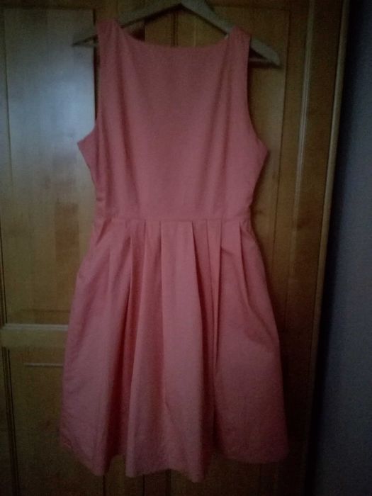 Morelowa sukienka Simple