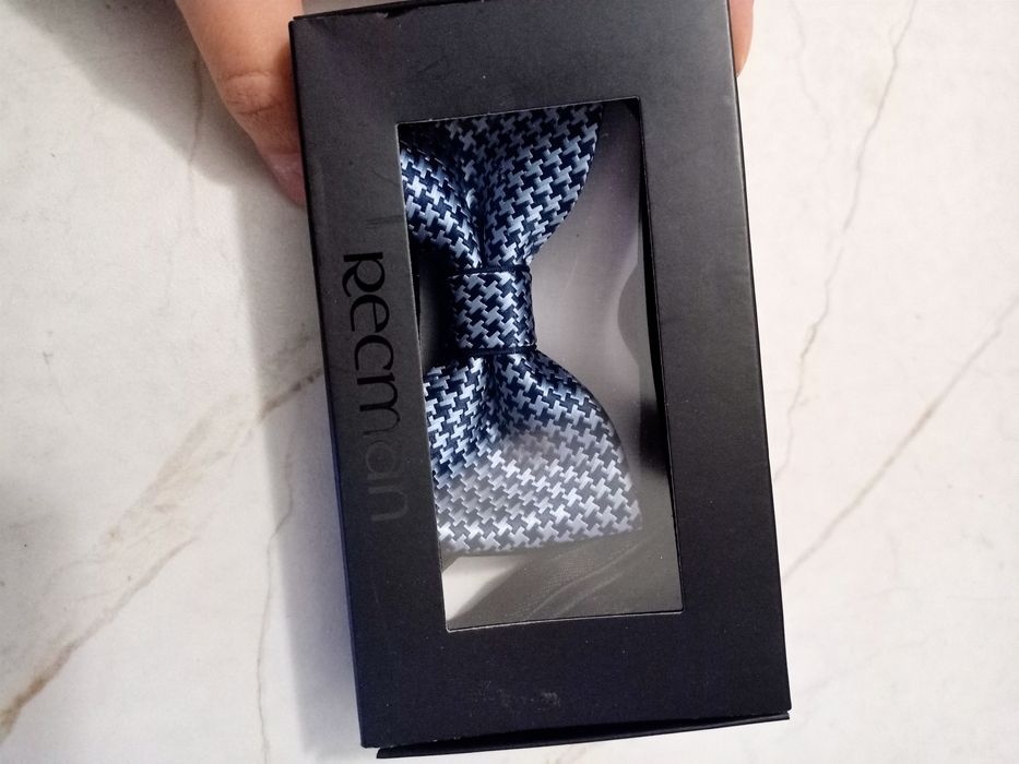 Mucha muszka wizytowa i poszetka Recman ozdobne opakowanie