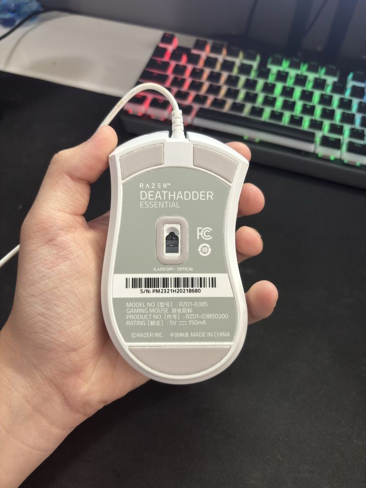 Myszka gamingowa Razer DeathAdder Essential Biała + podkładka