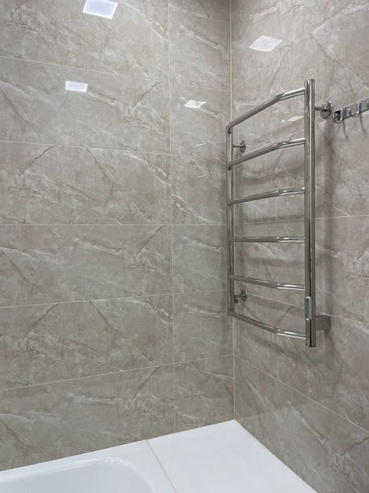 Оренда 2-х кім.  Олександра Олеся 4  Варшавськ квартал .Без комісіі