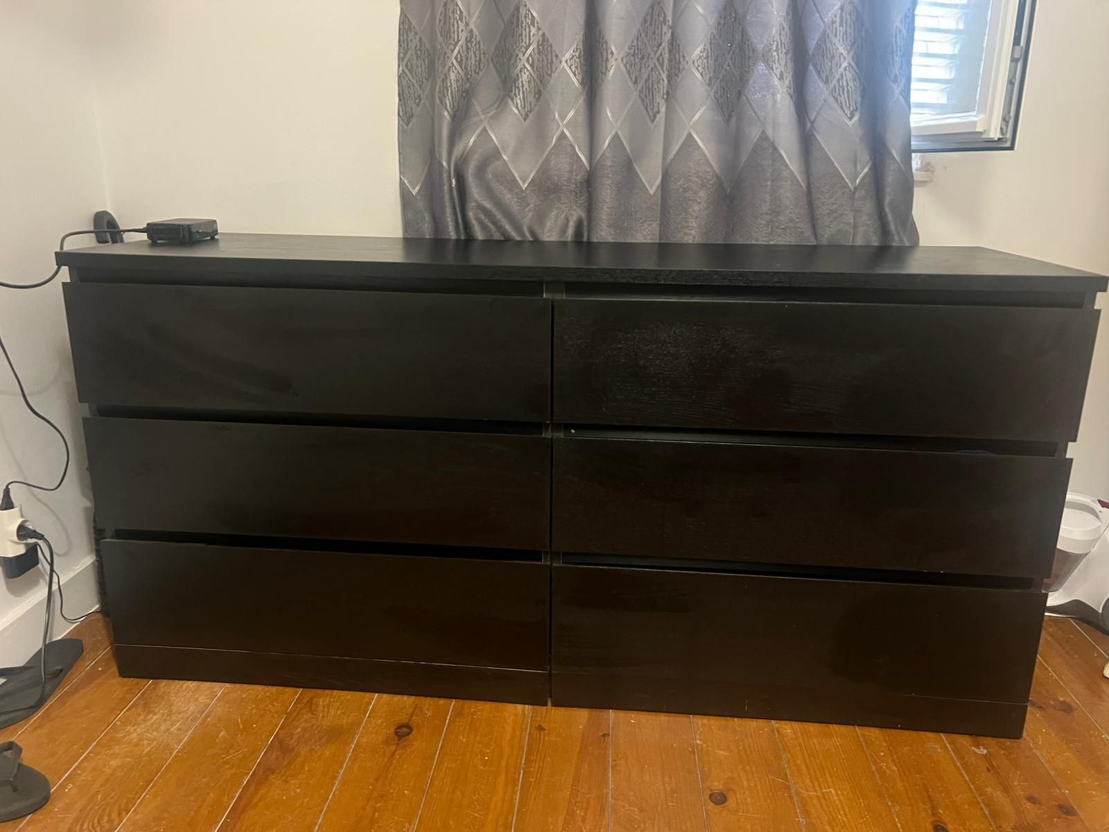 Pack Quarto Completo - Cama 160x200 + Mesa Cabeceira + Cómoda — 200€