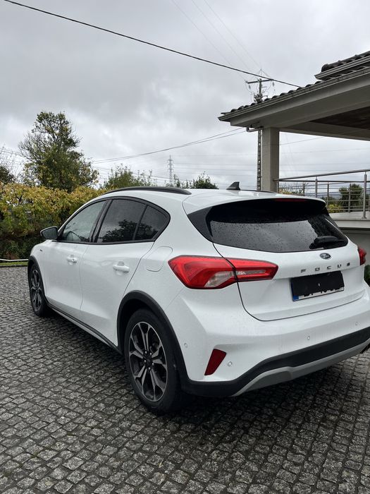 Ford Focus 1.5 TDCI EcoBlue Active AUT- Ano 2020