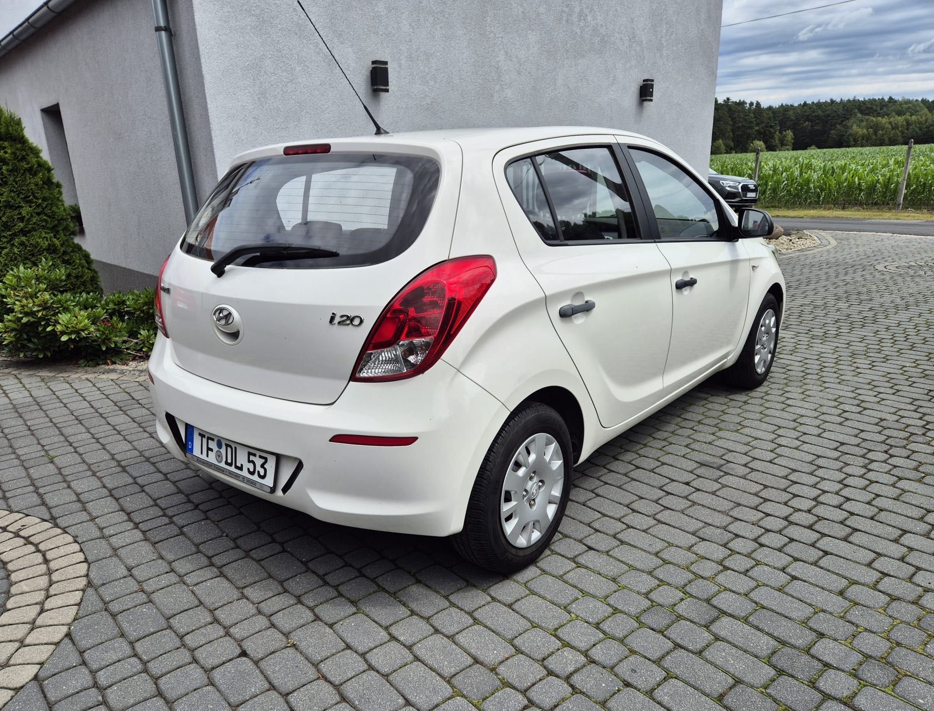 Hyundai i20 1,3 benzyna klima  orginalny lakier 1 Właściciel Niemiec