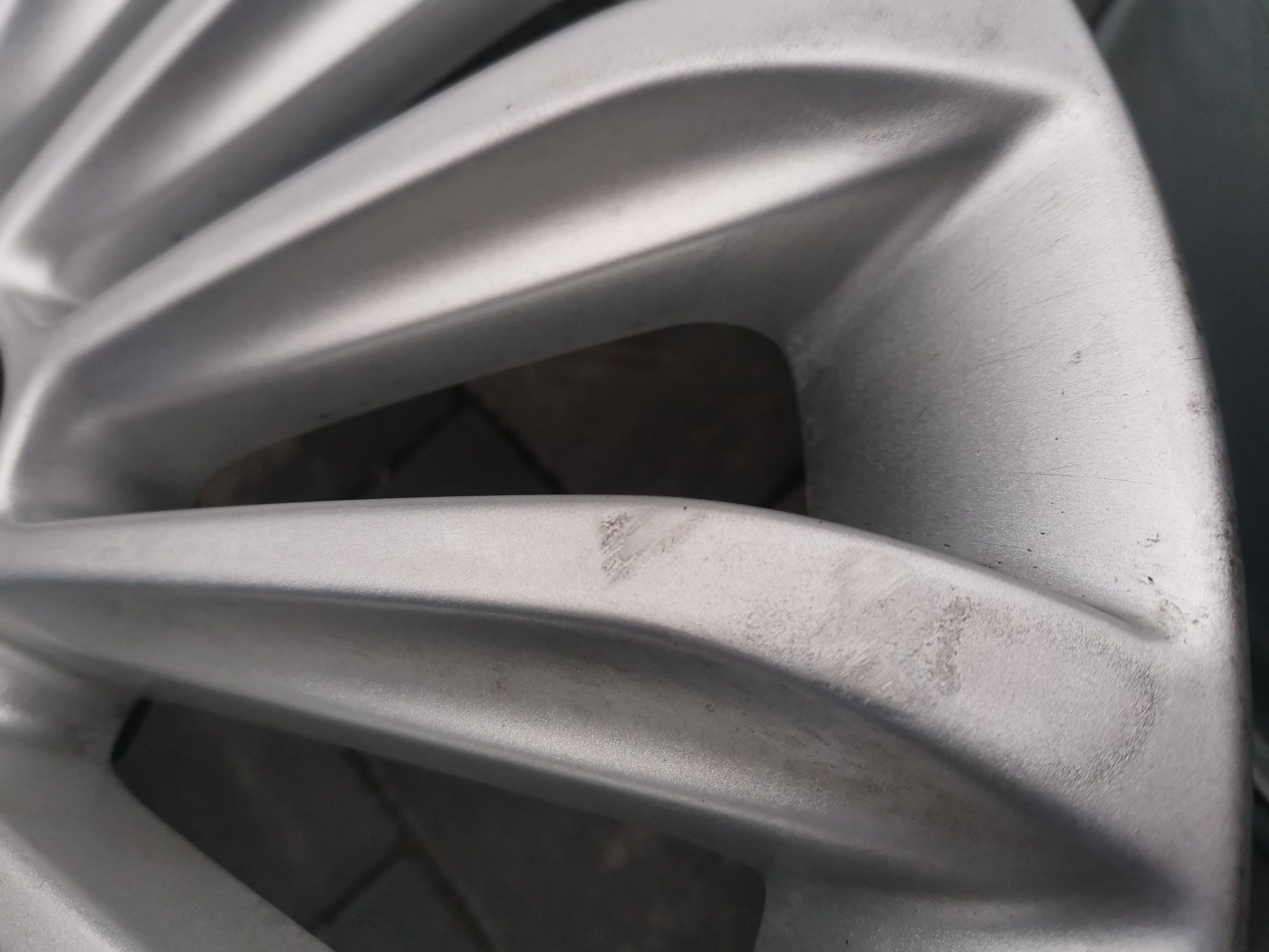 Felgi Opel ADAM Corsa D Meriva 6.5Jx16H2 4x100 ET40 TMPS