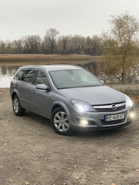 Opel Astra H 2009 1.9d АКПП  COSMO