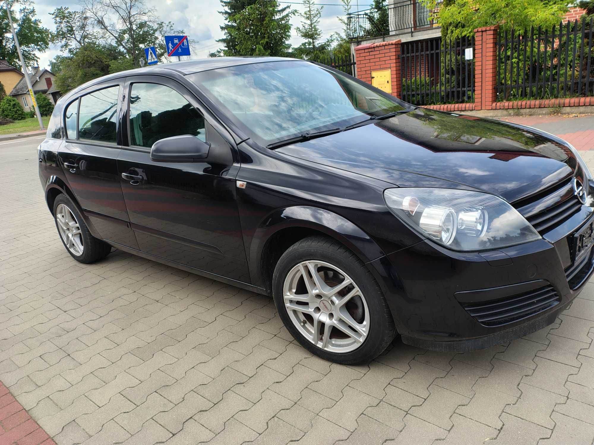 Opel Astra 1 6 benzyna idealna