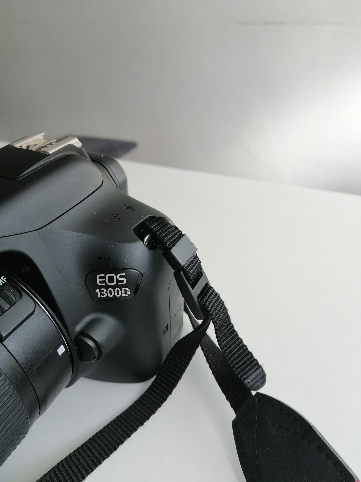 Aparat fotograficzny canon EOS 1300 D