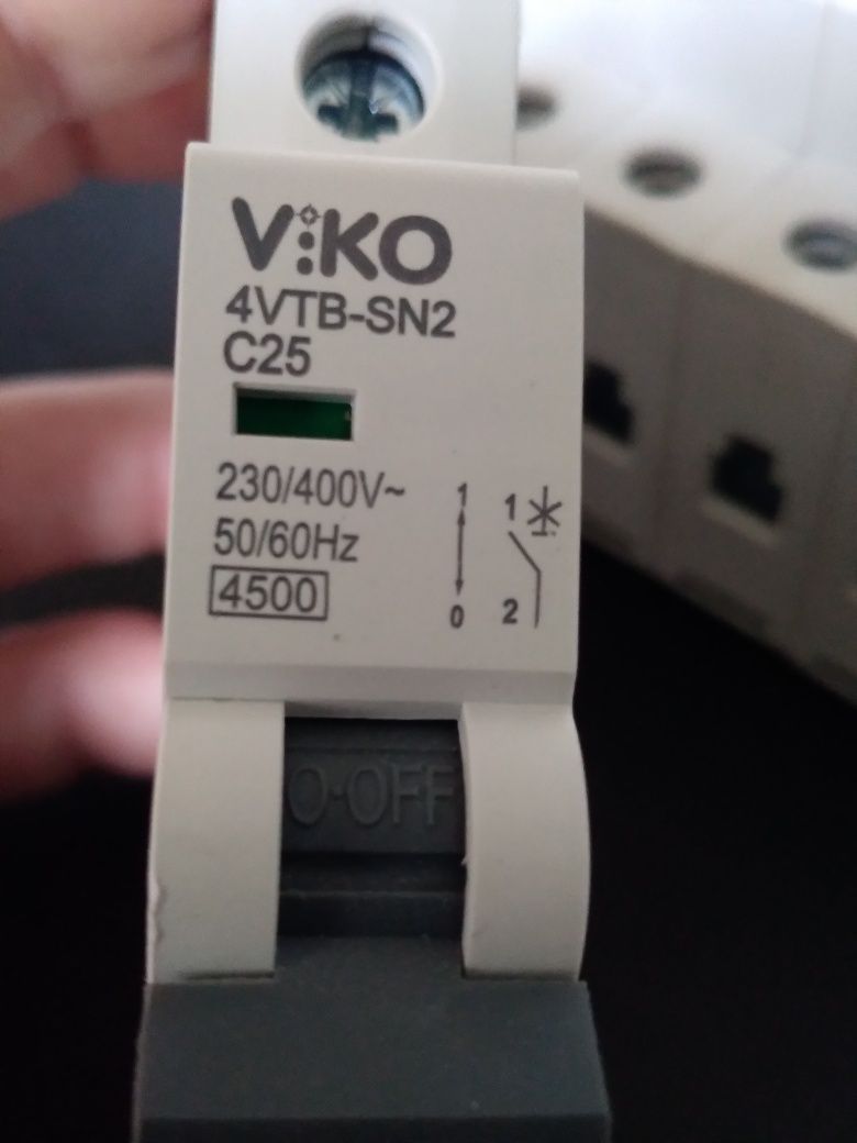 Вимикач, автоматичний, 4VTB 1C 25A новий 7 штук. 500 гривень.