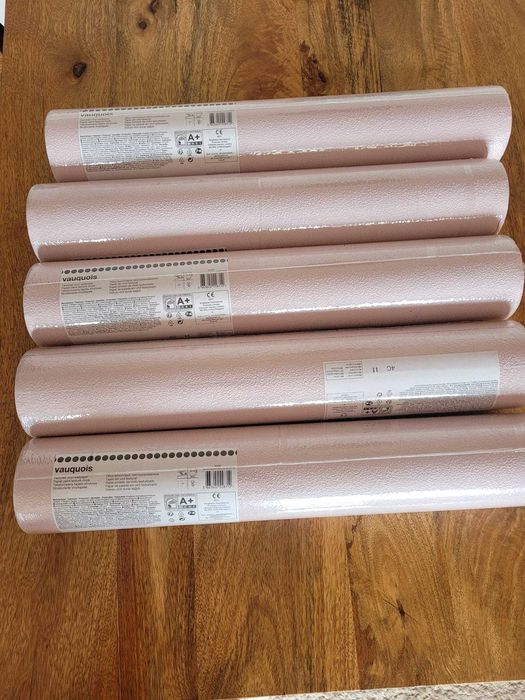 Tapeta Vauquois blady róż 53 cm na 10 m 5,3m2 x 5 rolek w cenie 150 zł