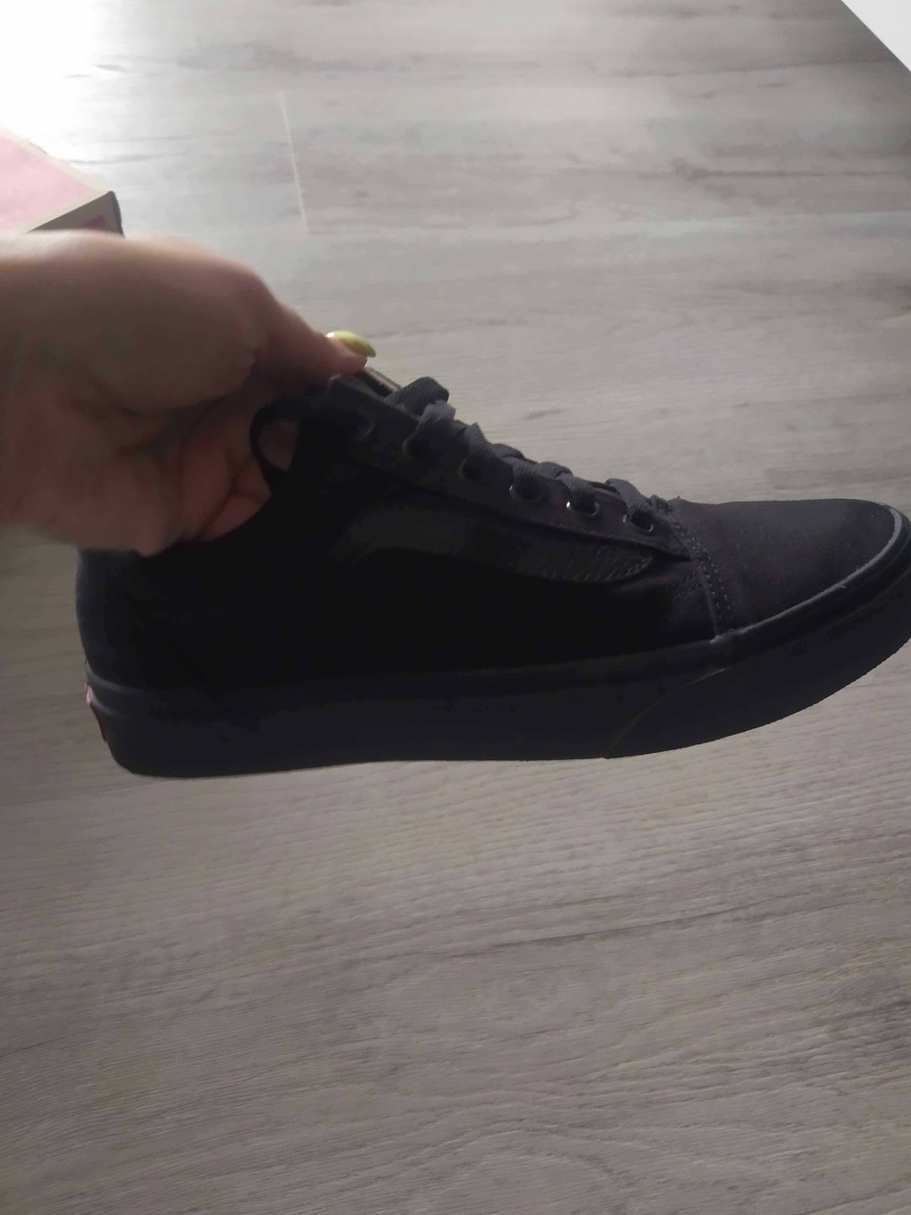 Czarne trampki Vans 38
