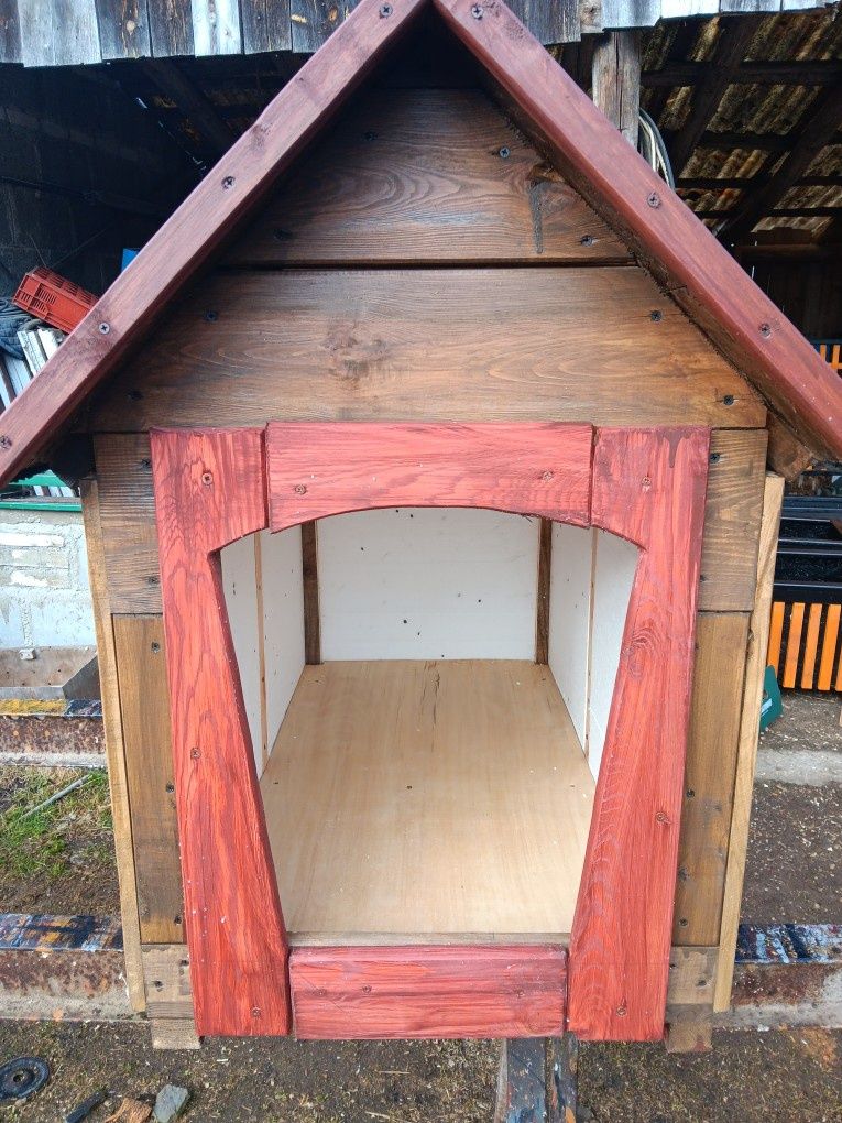 Ocieplana buda dla dużego  psa 100x100x70