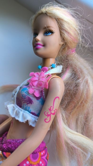 Лялька Barbie з татуюванням в гарному стані