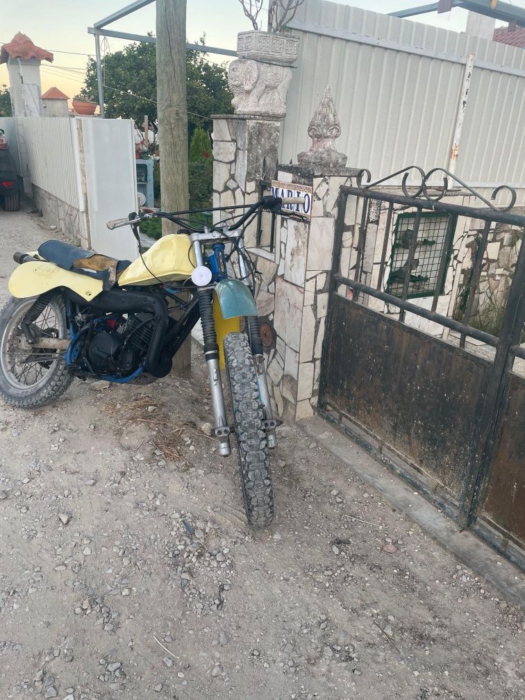 Suzuki ts 250(75)