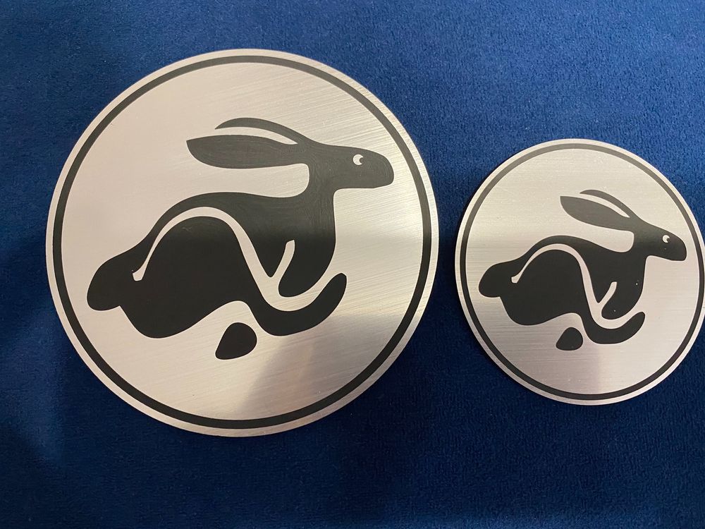 Значок, эмблема на решетку VW Golf Rabbit, тюнинг шильдик Кролик