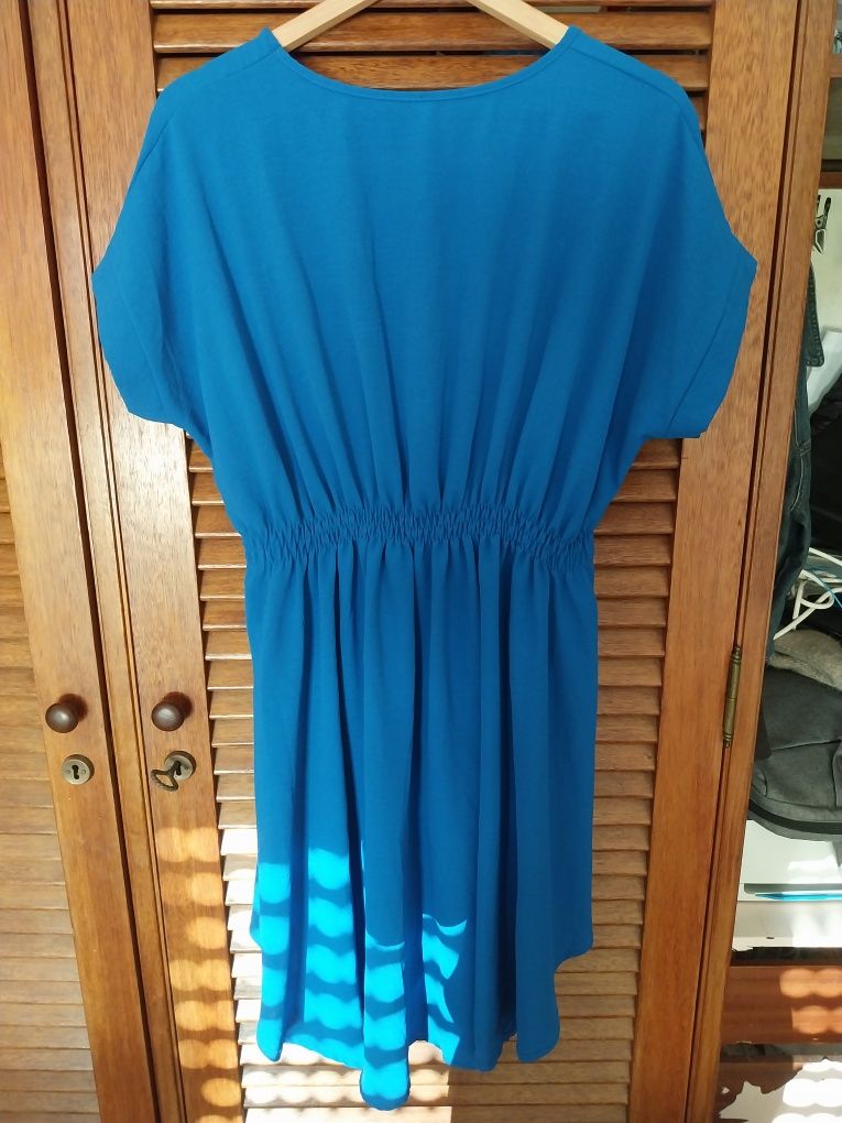 Vestido azul curto