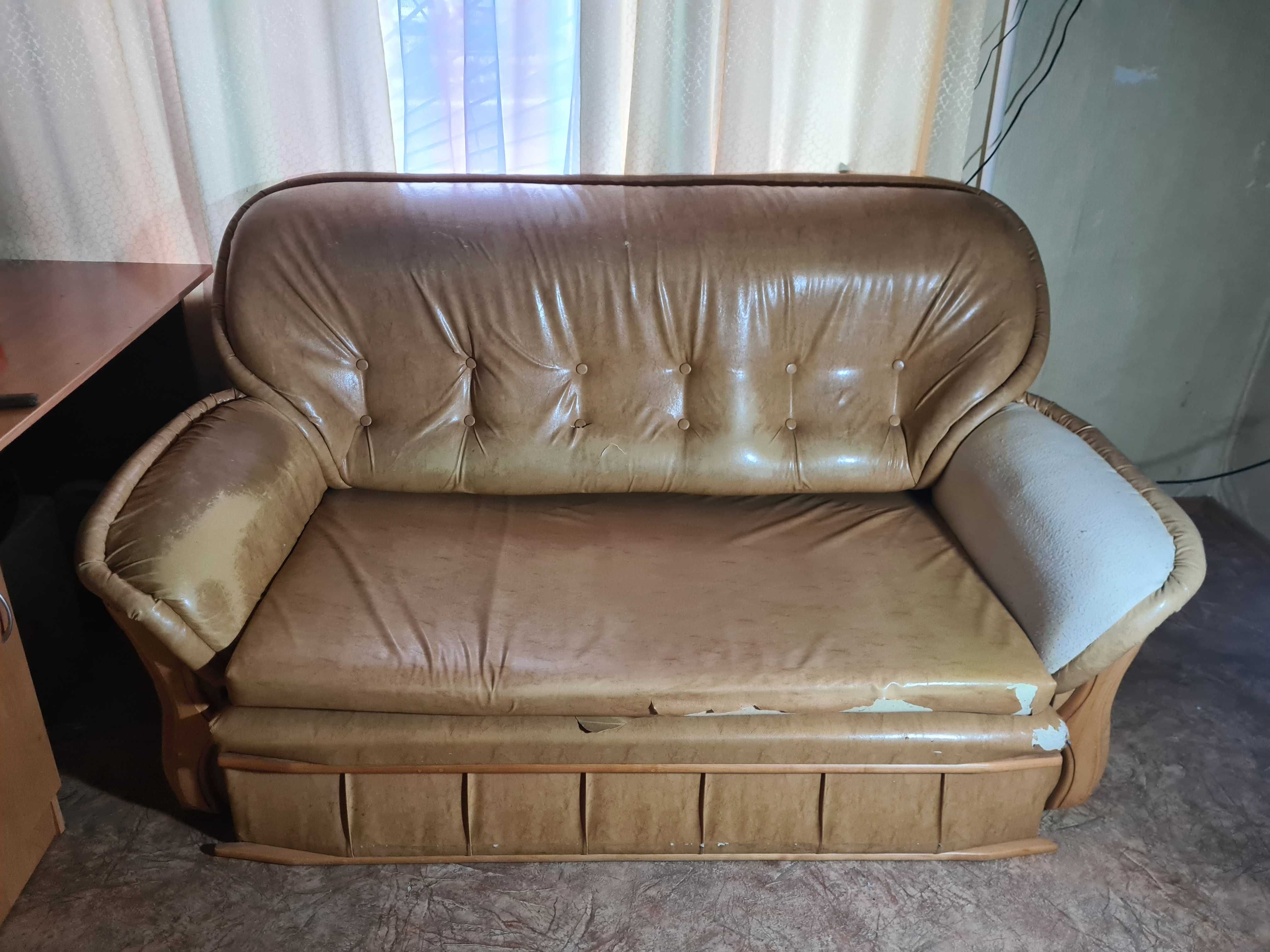 Продам б/в диван, розкладний, розмір 175х97х95 см.