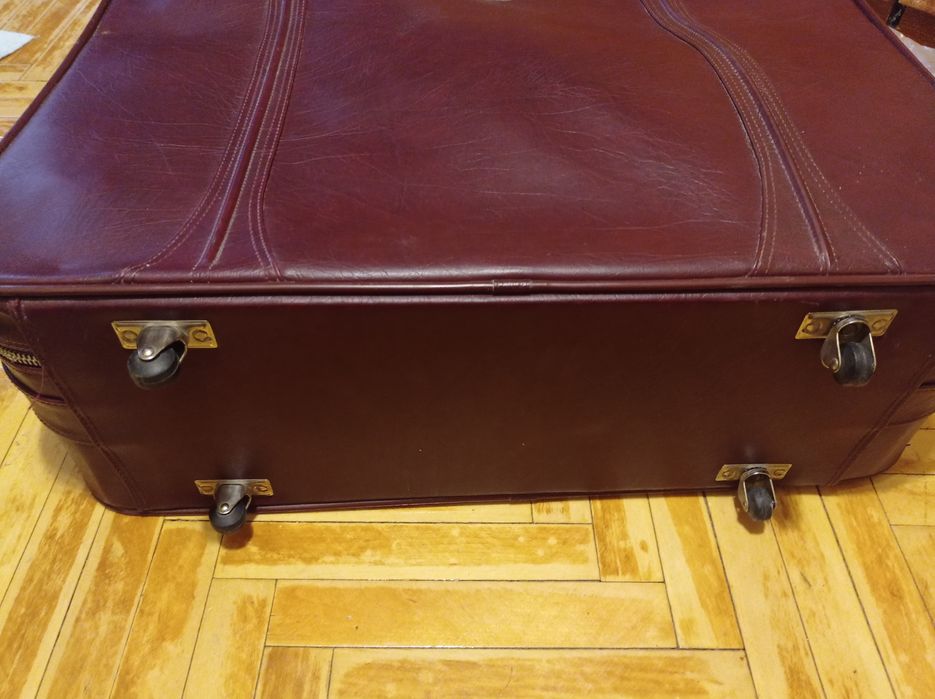 Чемодан/Валіза на колесах велика"Аmerican Tourister"