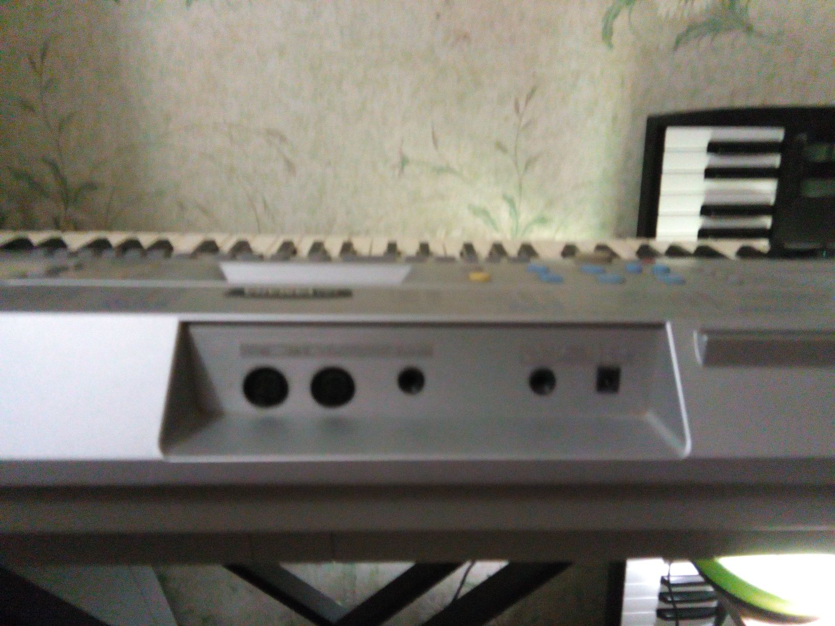 Синтезатор Yamaha psr 290